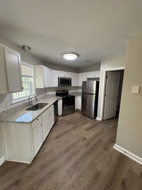Foto del edificio - 2502 Bluff View Ct