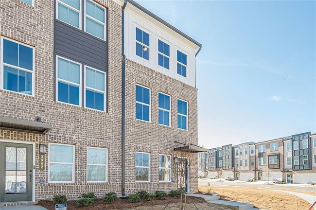 Building Photo - 1444 Creekside Cir NW