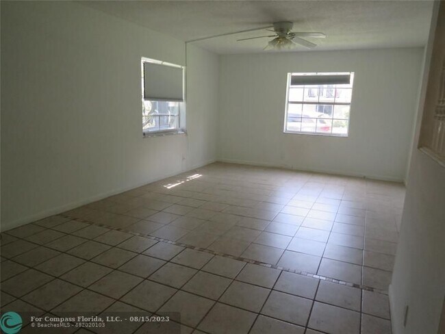 Foto del edificio - 495 SE 8th St