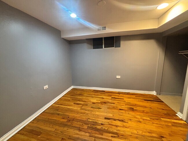 Foto del edificio - 1626 N Kildare Ave