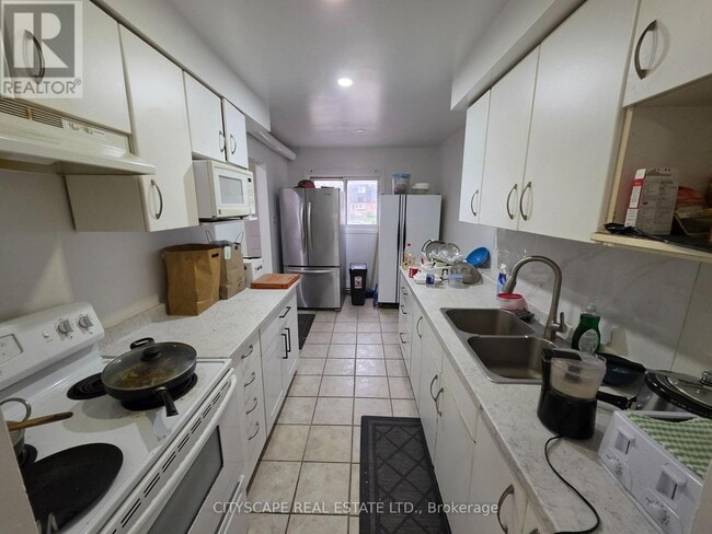 Building Photo - 63 Wiggens Ct