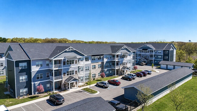Building Photo - Mona Shores Flats