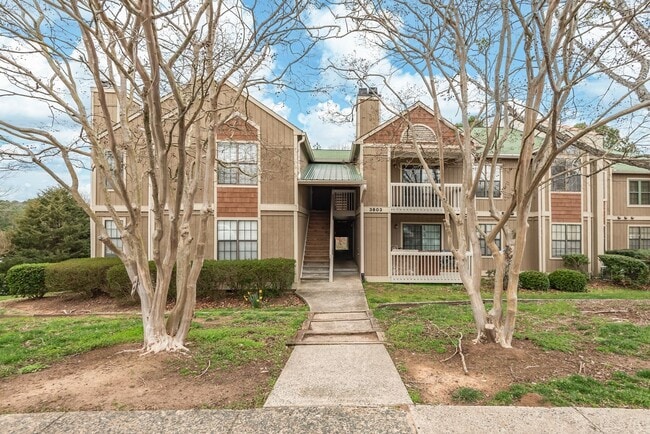 Adorable Upgraded Condo Available Soon! - Adorable Upgraded Condo Available Soon!