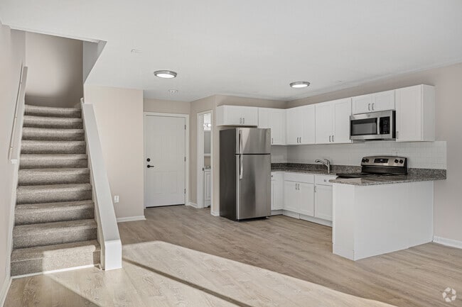 Interior Photo - Villa Square