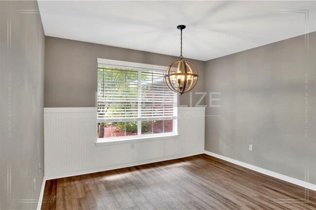 Foto del edificio - Beautifully Updated 3/2 Brick Home in Foley with New Appliances!