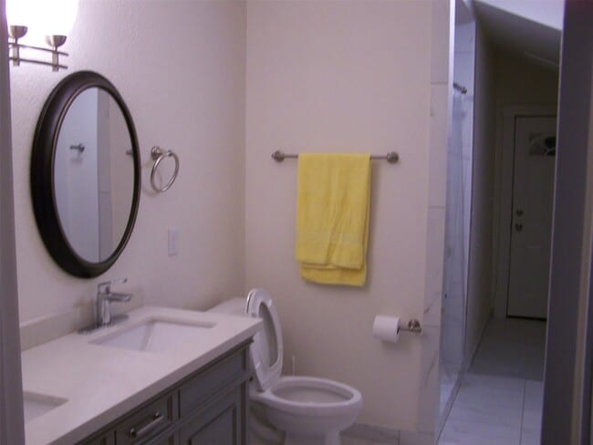 Building Photo - 1916 Hardy St