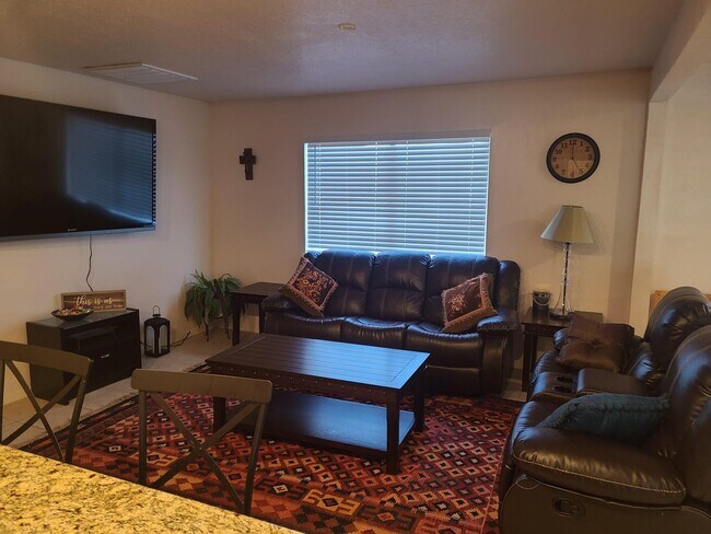 Foto del edificio - 5708 Piedra Rd NW