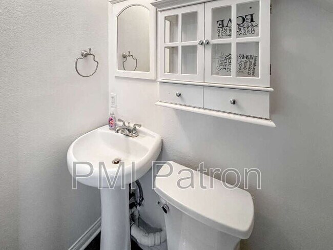 Foto del edificio - 11613 209th St