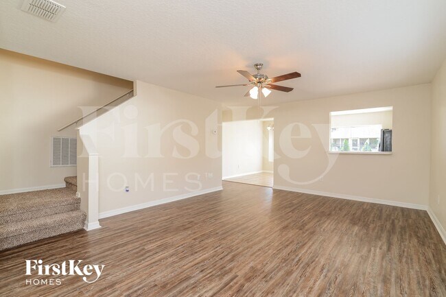 Building Photo - 6173 Skylarkcrest Dr