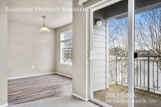 Building Photo - 205 Lakepoint Pl N