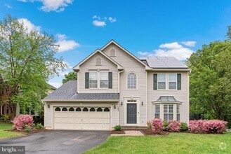 Building Photo - 18001 Barleycorn Way