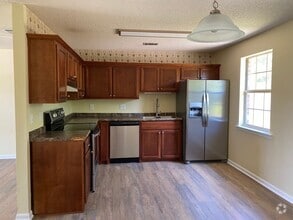 Building Photo - 825 Kiln Ln