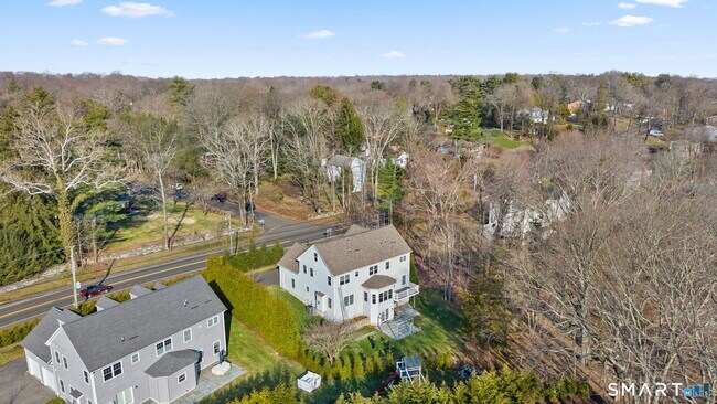 Foto del edificio - 1049 Stillwater Rd