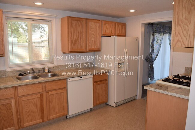 Foto del edificio - 2 br, 1 bath House - 5800 Dotmar Way
