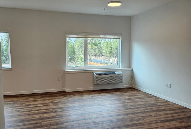 Building Photo - Wickiup Station Apartments