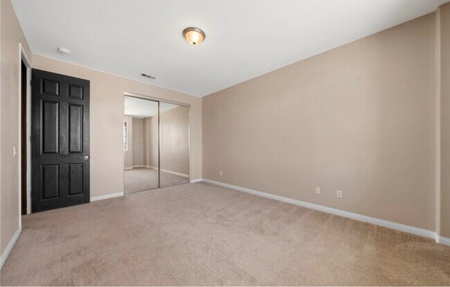 Foto del edificio - 14584 Sleepy Creek Dr