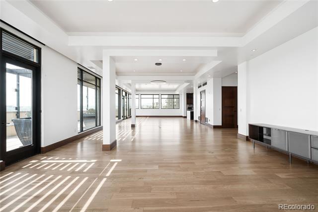 Foto del edificio - 1665 Central St