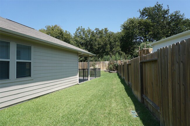 Building Photo - 14125 Harlequin Dr