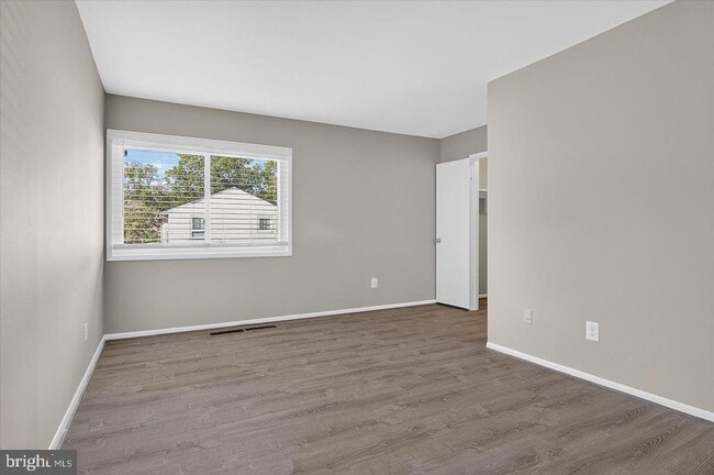 Building Photo - 402 Reneau Way