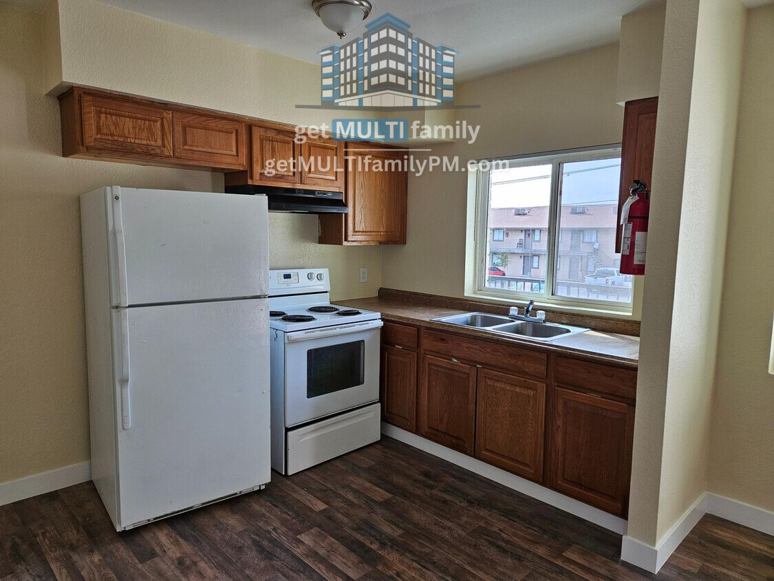 Foto del edificio - Protected Tranquility: Gated 2 Bedroom, 1 ...