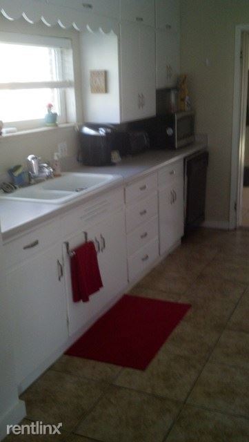 Foto del edificio - 2 br, 1 bath House - 4601 E Louisiana Ave