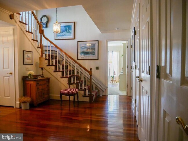 Foto del edificio - 102 Robes Harbor Ct