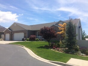 Home on Cul-de-sac - 3911 W Monson Pl