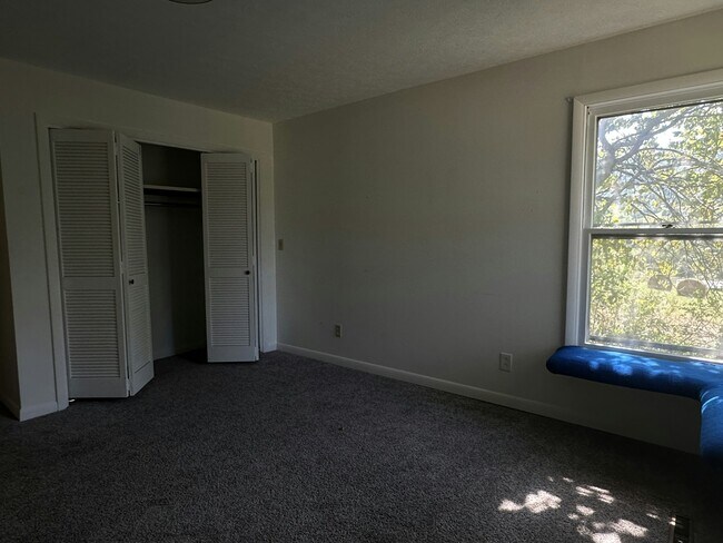 Foto del edificio - 1439 Wolfe Ln