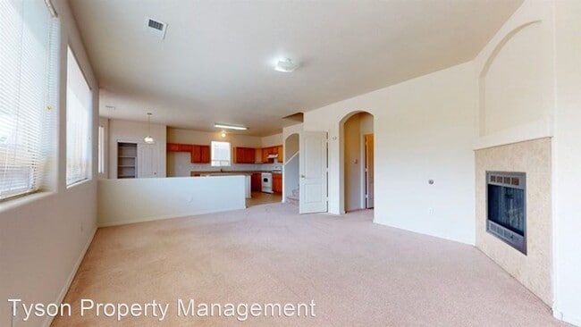 Building Photo - 3 br, 2.5 bath House - 2420 Falesco SE