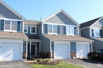 Building Photo - 2410 Oneida Ln