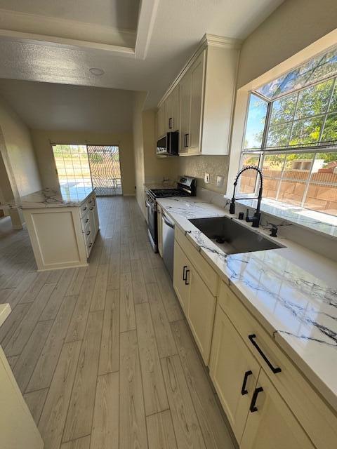 Foto del edificio - 42443 Surrey Ct