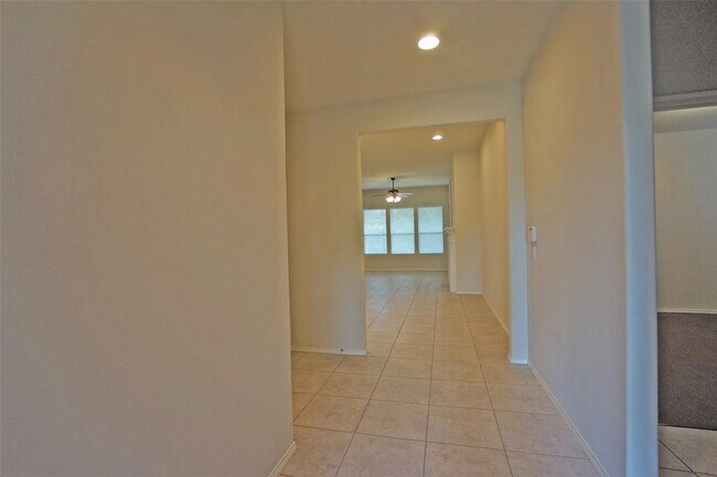 Building Photo - 24727 Gemstone Cove Ct