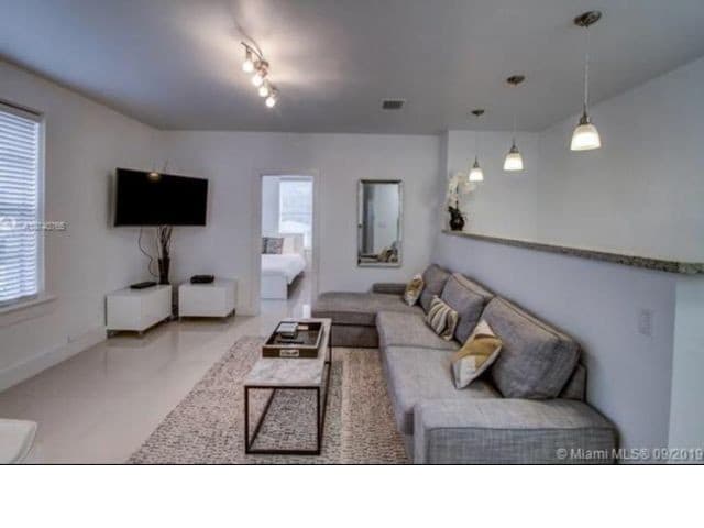 Foto del edificio - 356 W 46th St
