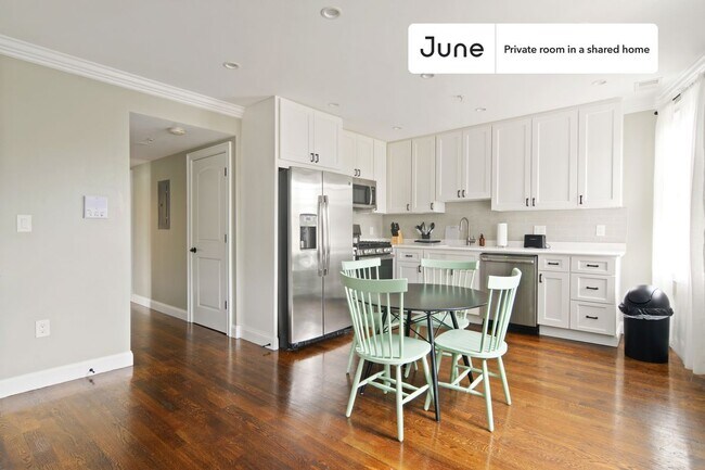 Foto del edificio - Room in Shared 5 bed/1.5 bath home