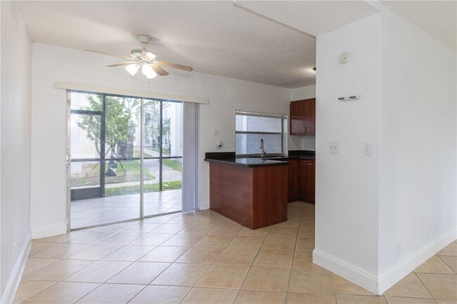 Building Photo - 4415 Treehouse Ln