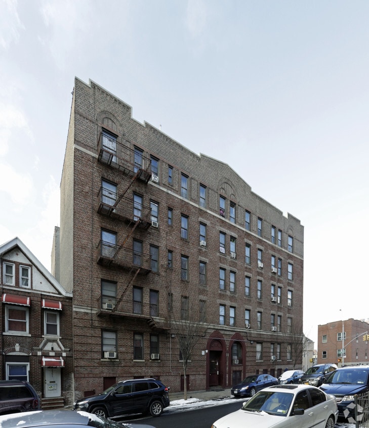 Building Photo - 2357 Walton Ave