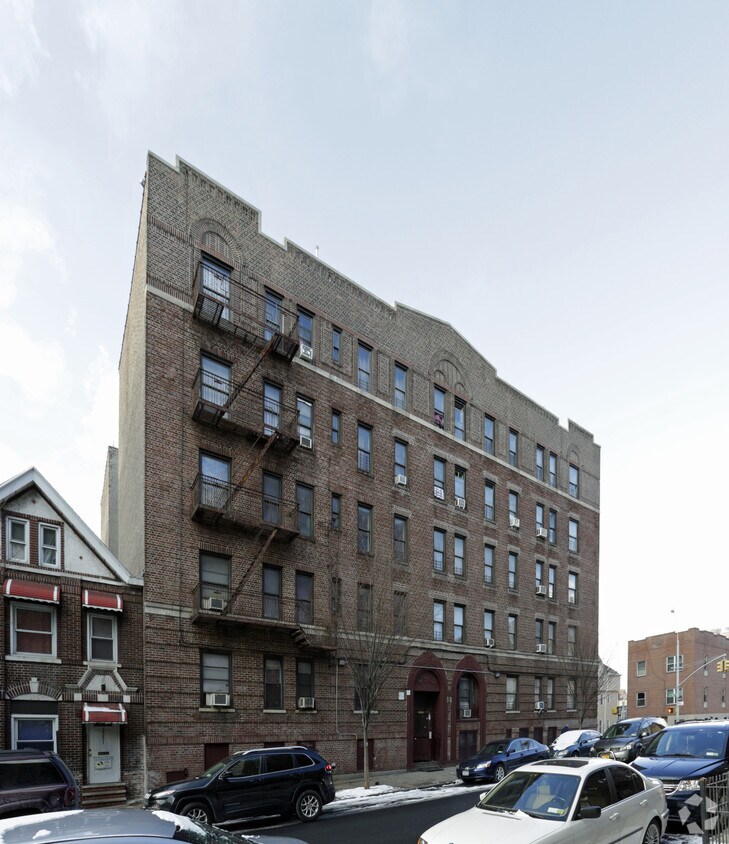 Foto del edificio - 2357 Walton Ave