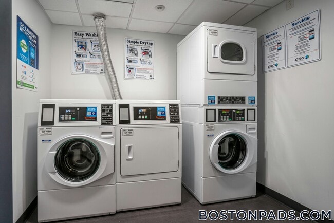 Building Photo - 100 Hemenway St