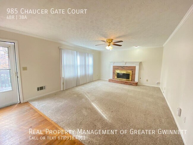 Building Photo - Charming updated 4 Bedroom Home!
