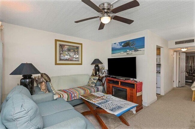 Building Photo - 4742 Azalea Dr