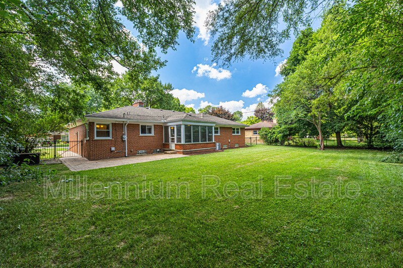 Foto principal - 31671 Nixon St