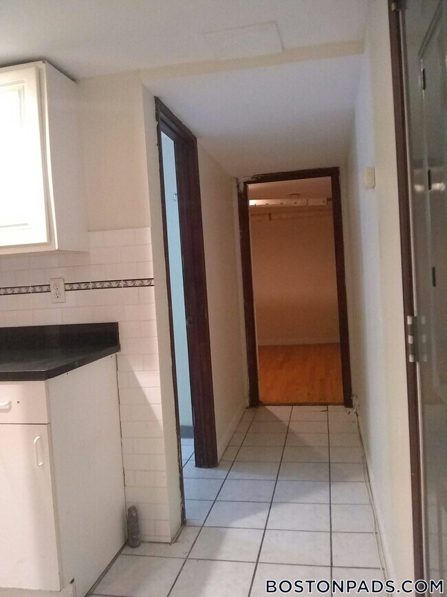 Foto del edificio - 171 Hemenway St