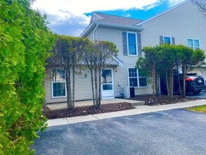 Building Photo - 50 Olde Wagon Rd