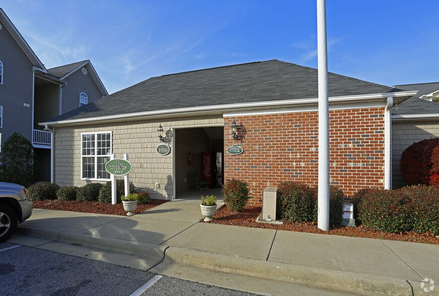 Woodland Village Rentals Fayetteville, NC