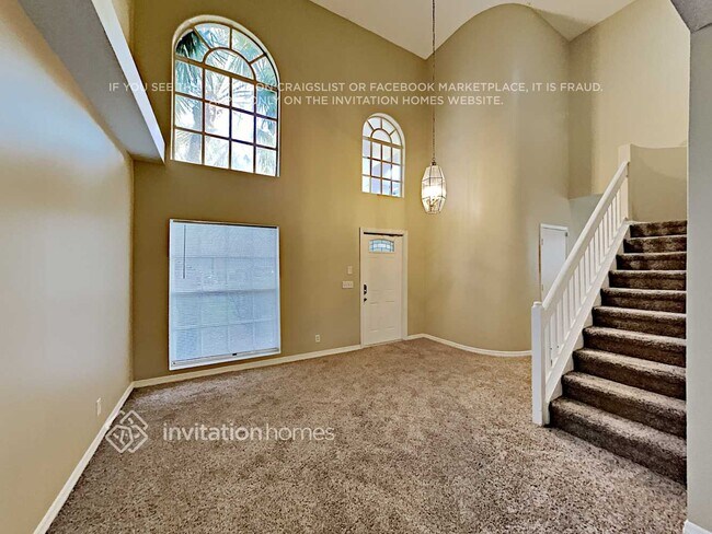 Building Photo - 3811 Jasmine Ln