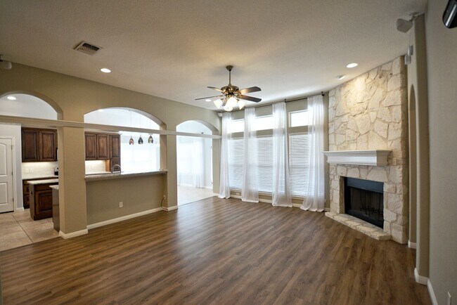 Building Photo - 1257 Nickel Creek