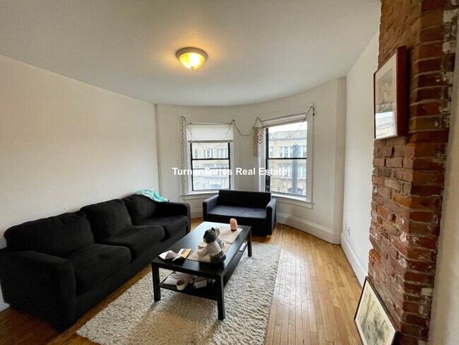 Building Photo - 870 Huntington Ave