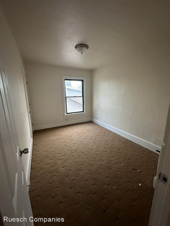 Building Photo - 4 br, 1 bath House - 151 9th St N