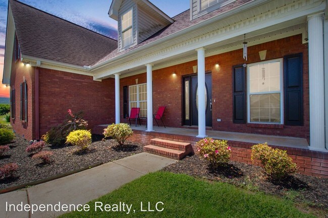 Building Photo - 4 br, 3 bath House - 114 Genesis Drive