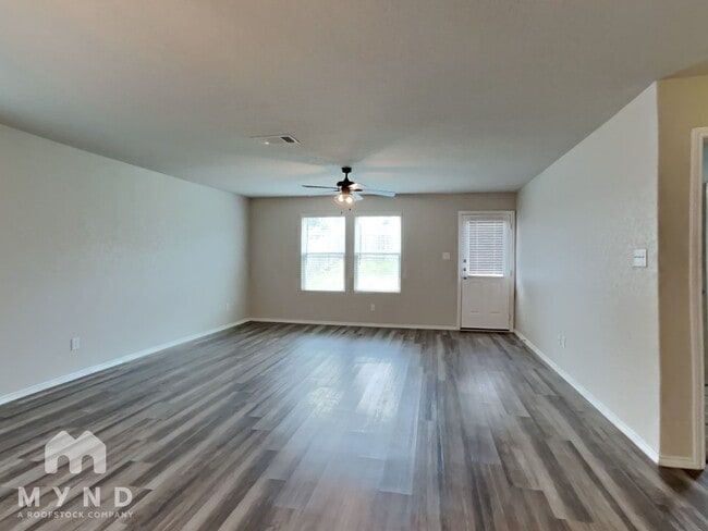 Building Photo - 31575 Bard Ln